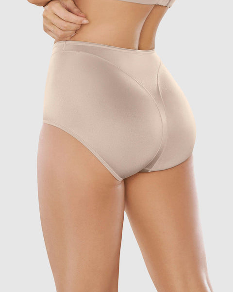 Panty clásico de control suave en abdomen