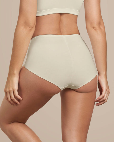 Panty clásico de control eco amigable elaborado con una botella pet reciclada